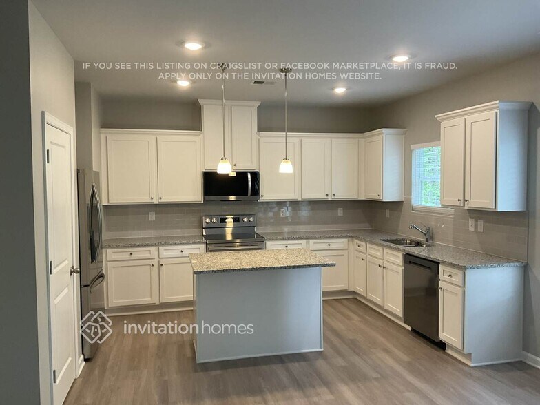 Building Photo - 117 Arborwood Way