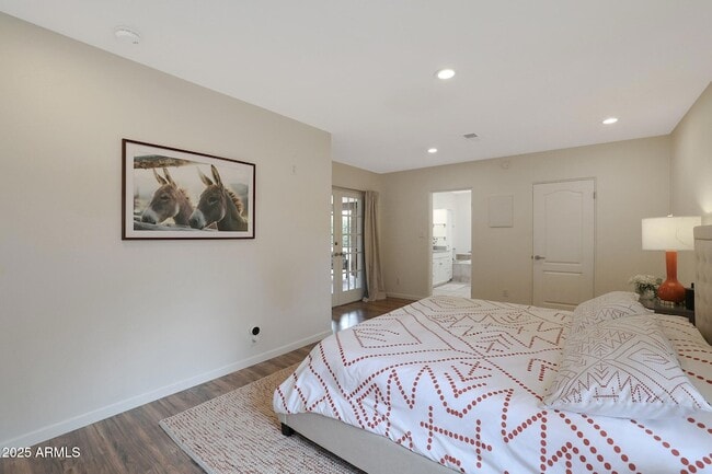 Building Photo - 2226 E Fairmount Ave