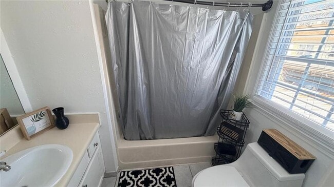 Building Photo - 250 Mill Creek Pl