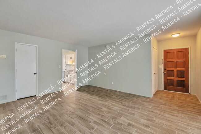 Building Photo - 644 N Richey Blvd