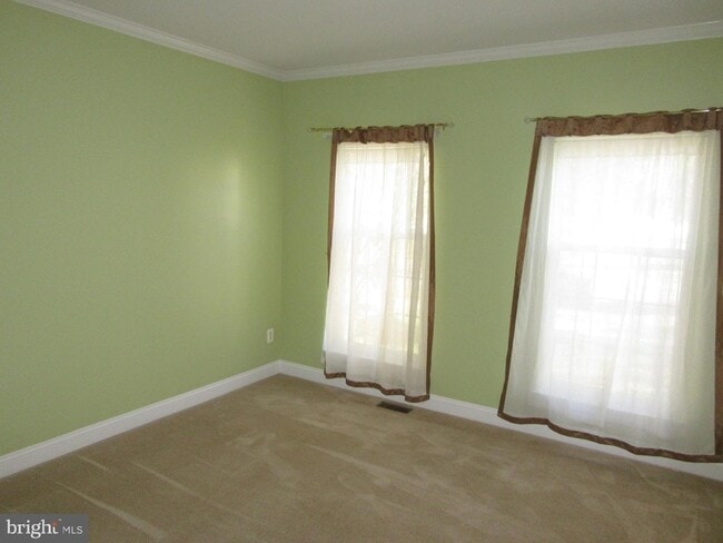 Building Photo - 107 Mallard Way
