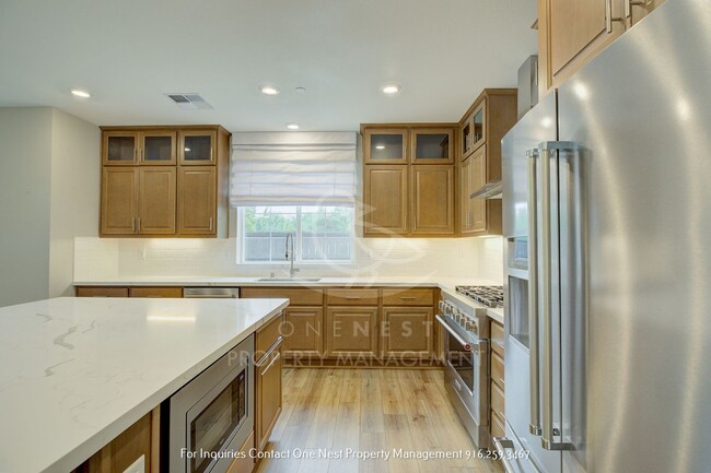 Building Photo - Luxury Living in Prime Granite Bay Location!
