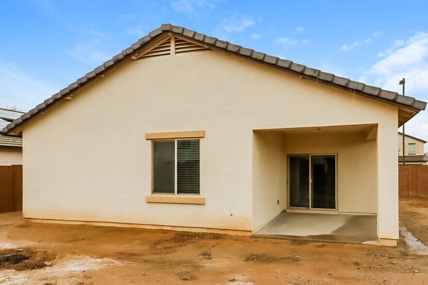 Building Photo - 25446 W Carson Dr