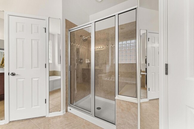 Building Photo - 2600 Lost Mine Tr