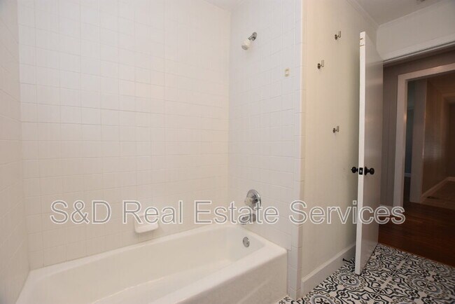 Building Photo - 312 Cannon St