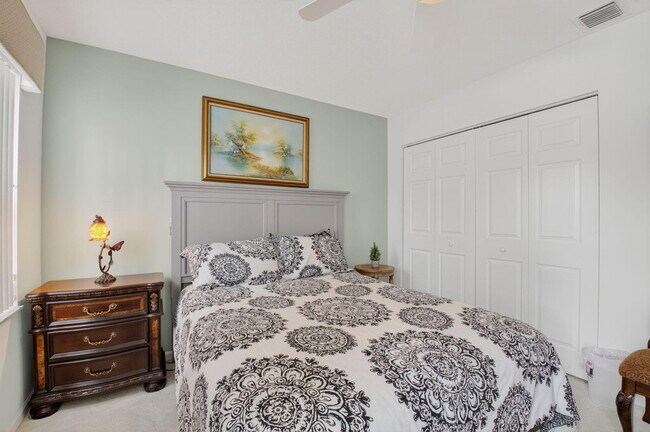 Building Photo - 7470 Chorale Rd