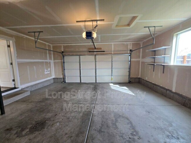 Building Photo - 4437 Creel Ave