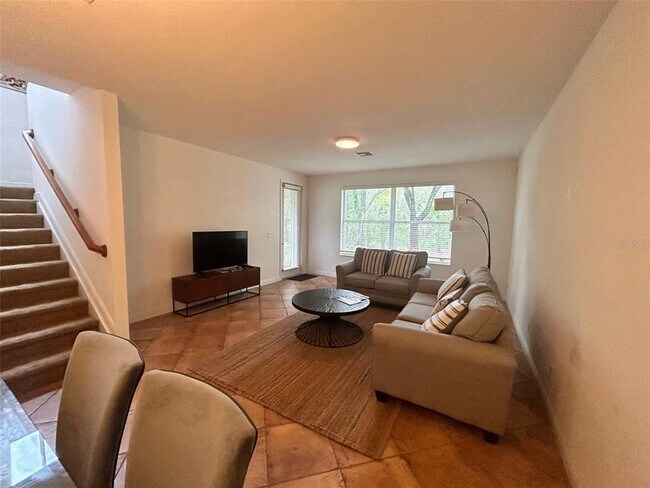 Building Photo - 3353 Antica St