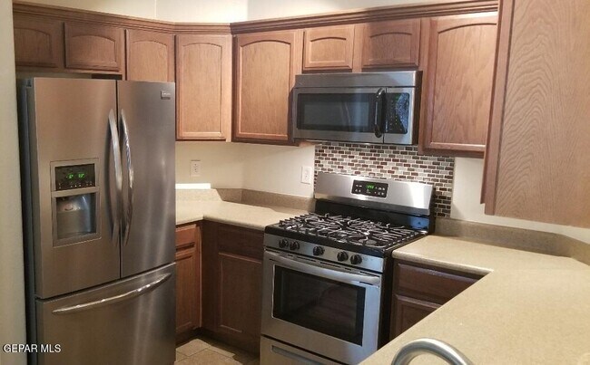 Building Photo - 14345 Apache Point Dr