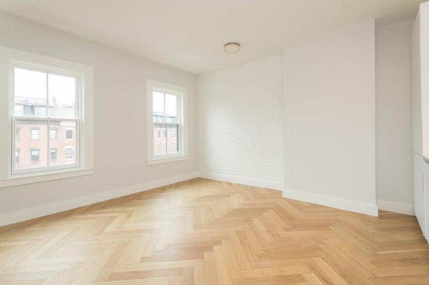 Building Photo - 461 Massachusetts Ave