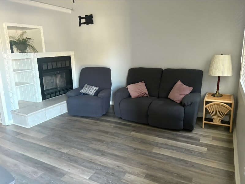 Building Photo - 561 Brookside Ct