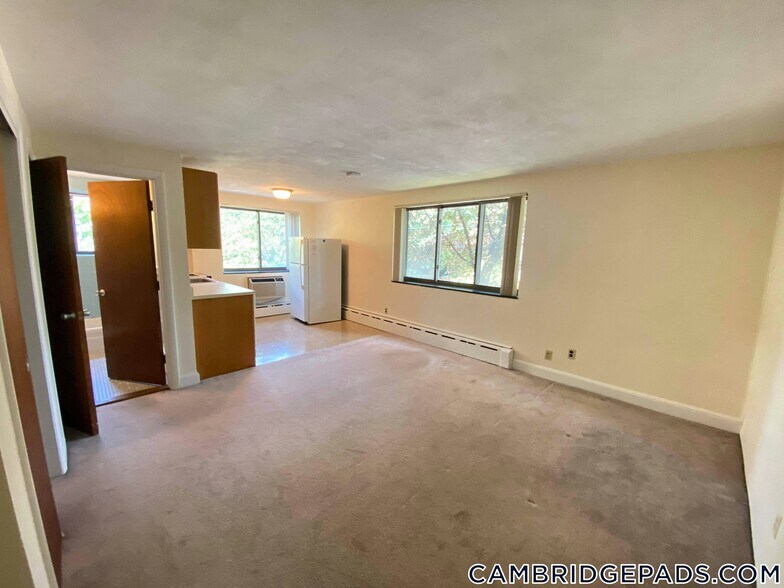 Building Photo - 15 Chester St