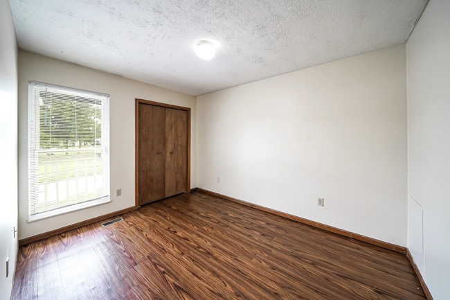 Building Photo - 1531 Whitehall Blvd