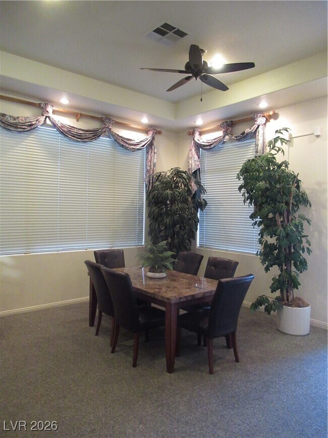 Building Photo - 1050 E Cactus Ave