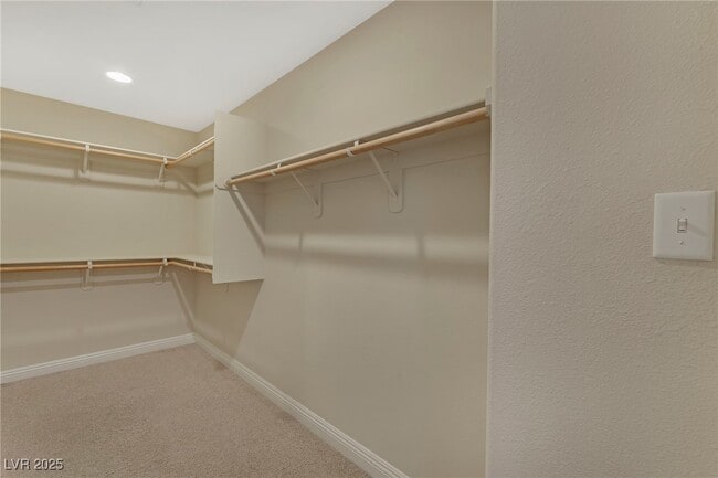 Building Photo - 2407 Worth Ct