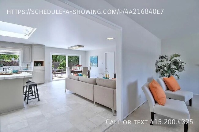 Building Photo - Charming Custom-Built 4-Bedroom Home with ...