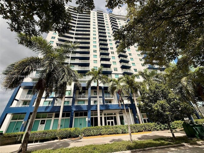 Building Photo - 275 NE 18th St