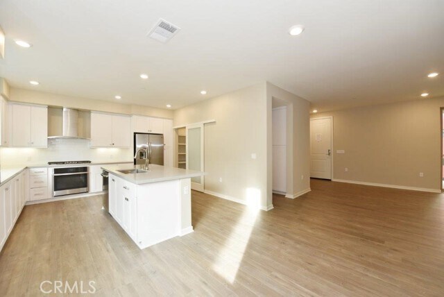Building Photo - 157 Bowery