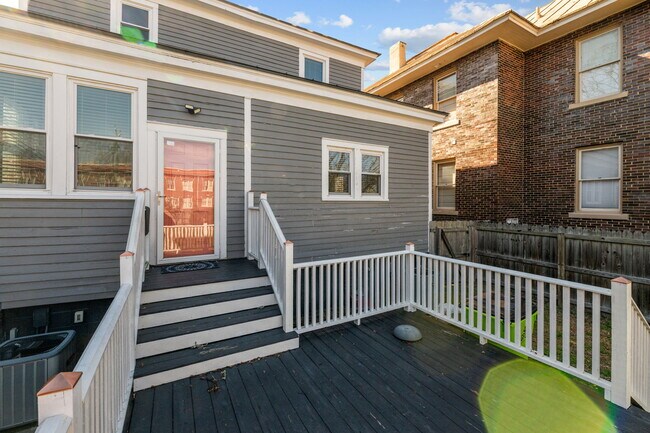 Building Photo - 1220 National Ave