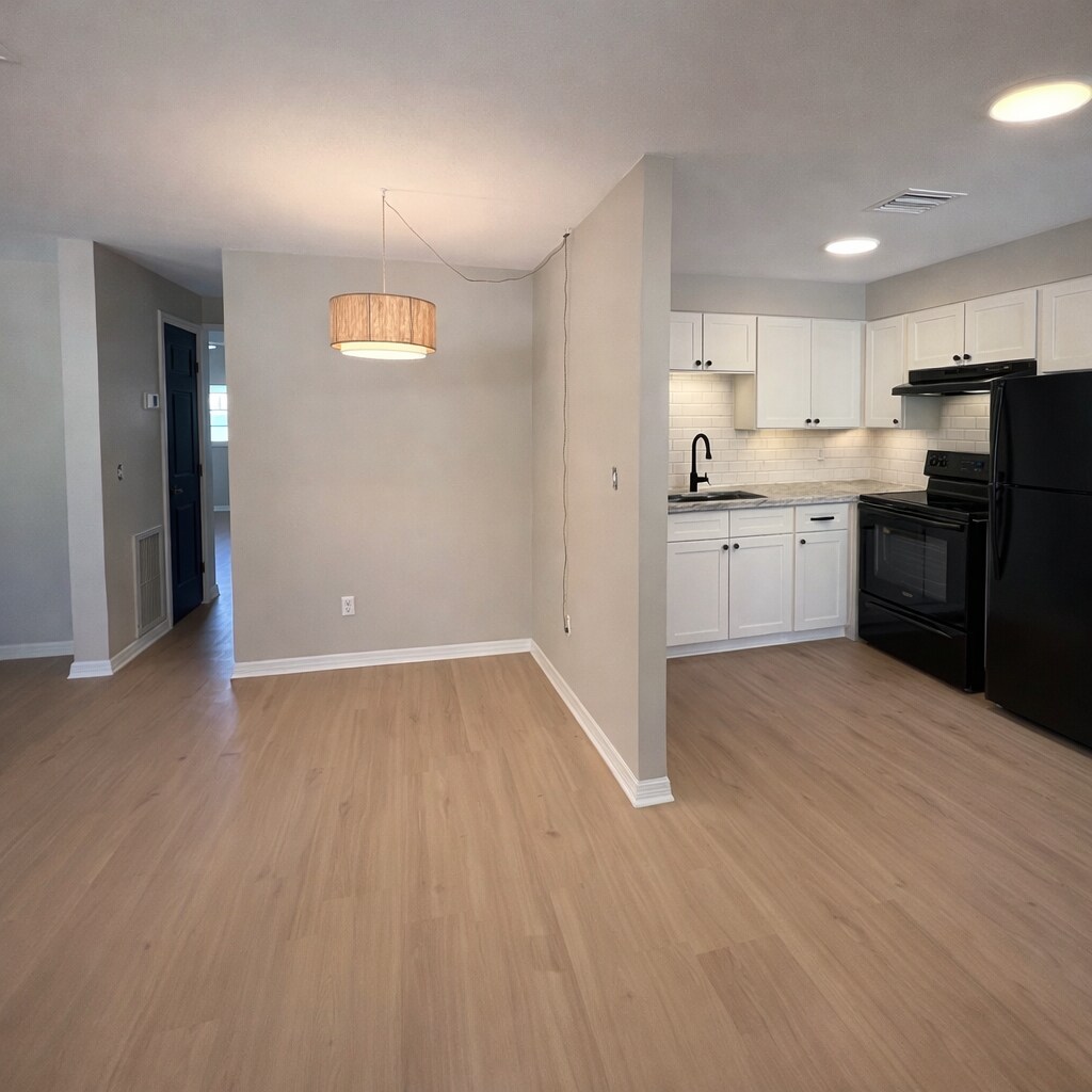 Building Photo - 153 New York Ave