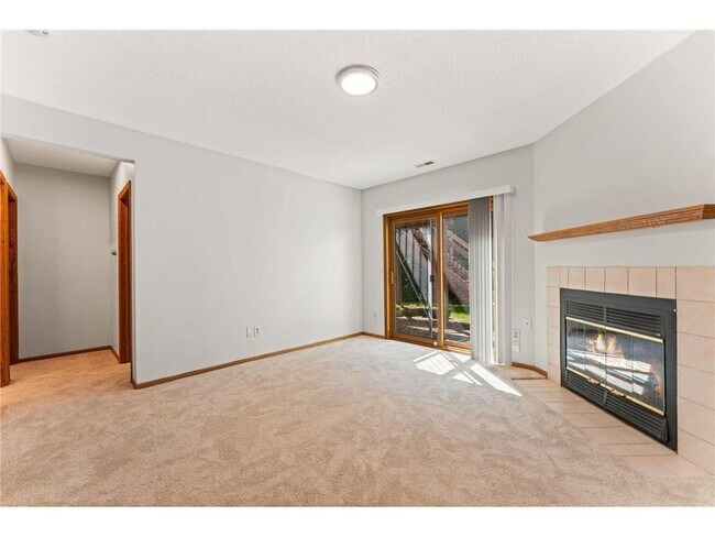 Building Photo - 15465 Sussex Dr
