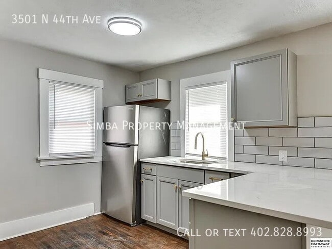 Building Photo - 3501 N 44th Ave
