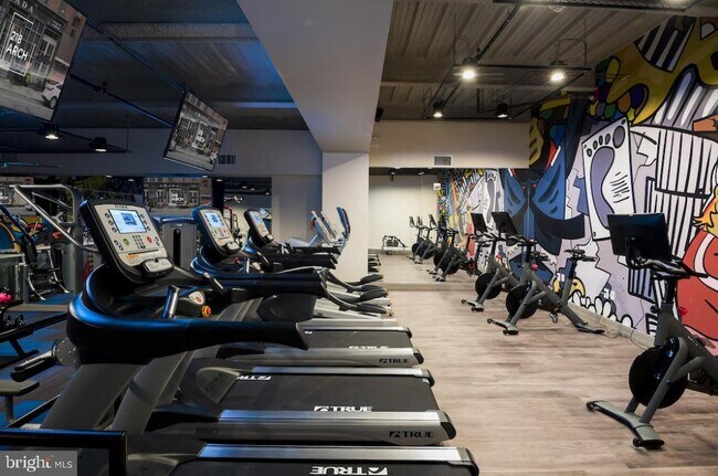 Building Photo - 218 Arch St