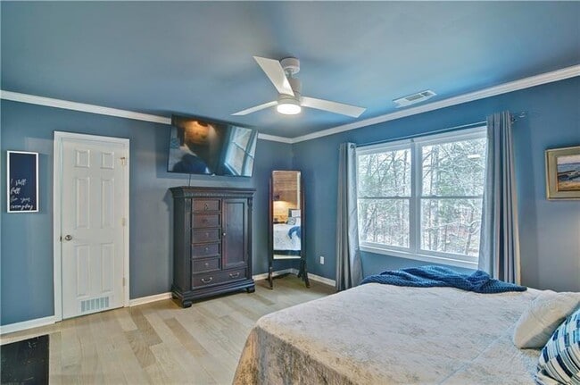 Building Photo - 4060 Merritt Dr