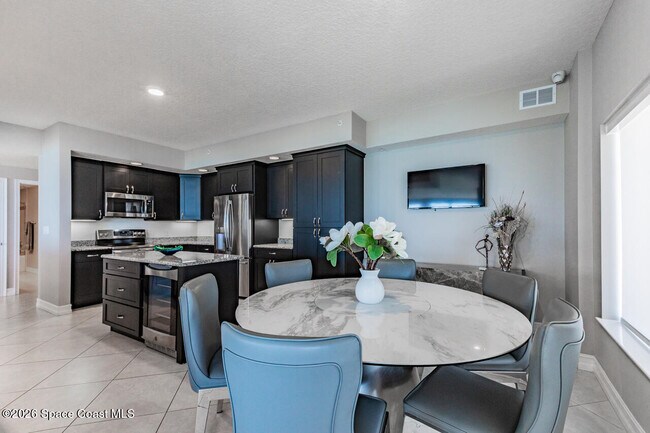 Building Photo - 1025 Jimmy Buffett Mem Hwy