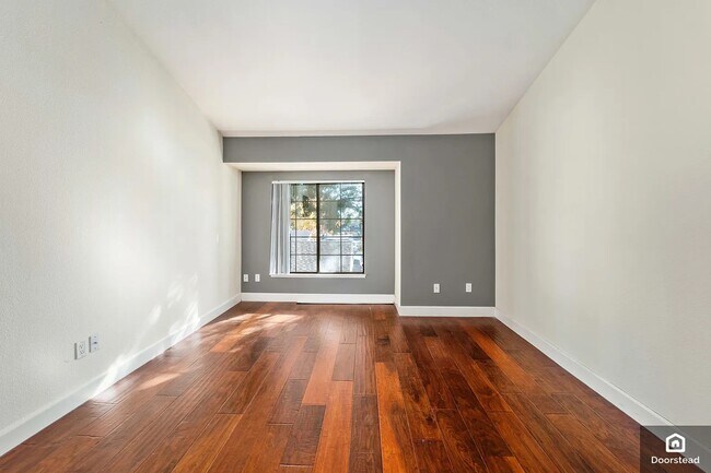 Building Photo - 298 Eastridge Dr
