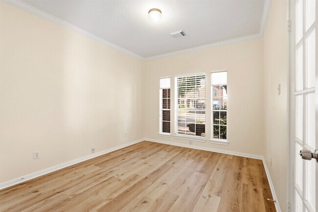 Building Photo - 19126 Rebel Yell Dr