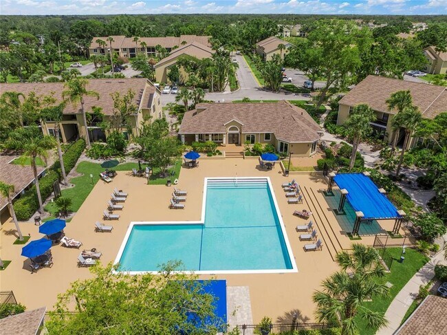 Building Photo - 4037 Crockers Lake Blvd