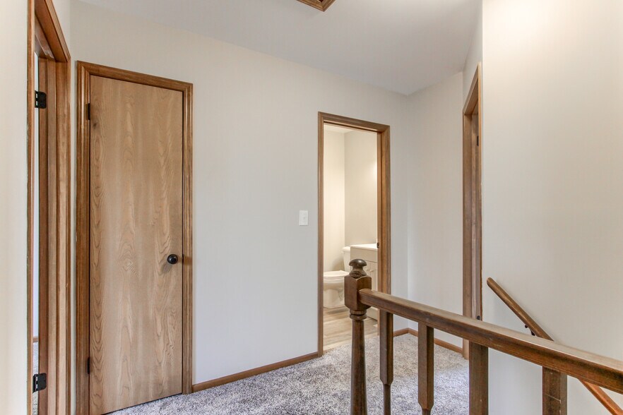 Building Photo - 1007 Northfield Dr