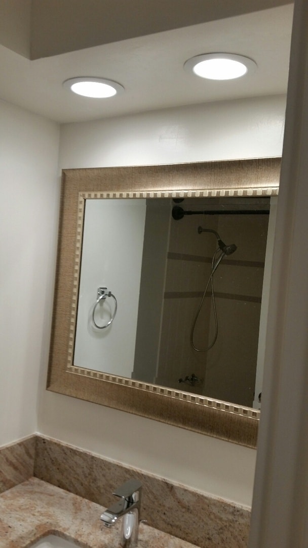 Building Photo - Remodeled High floor furnished Studio/1 Bath at Island Colony - Available 11/30/25