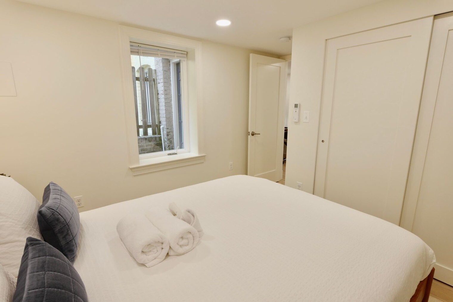 Building Photo - 921 South Carolina Ave SE