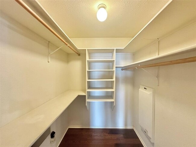 Building Photo - 14604 Ballycastle Trail