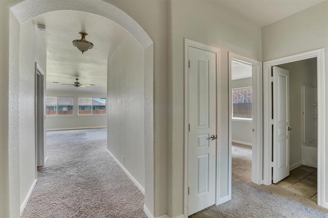 Building Photo - 816 Oriel Cir