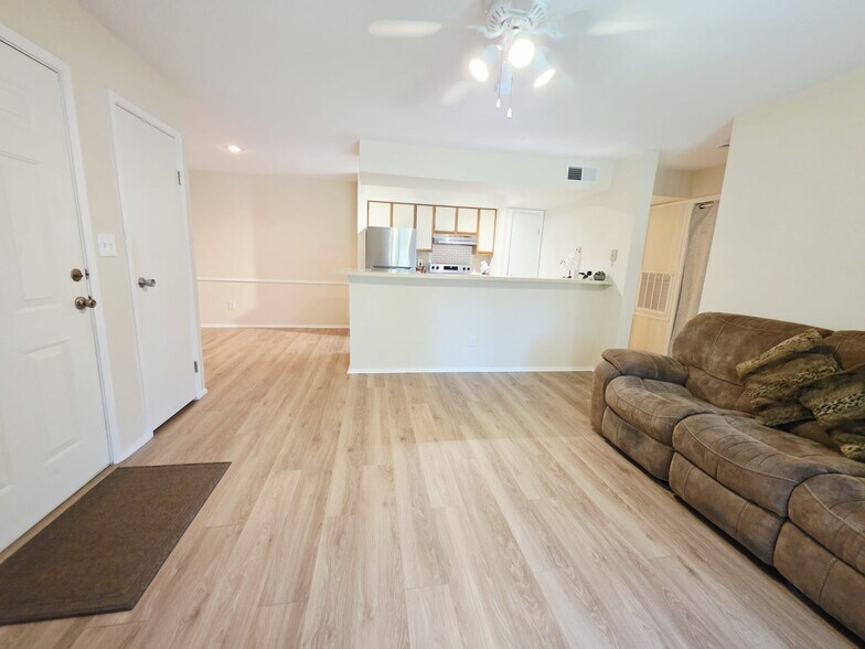 Building Photo - 9100 Dr Martin Luther King Jr St N