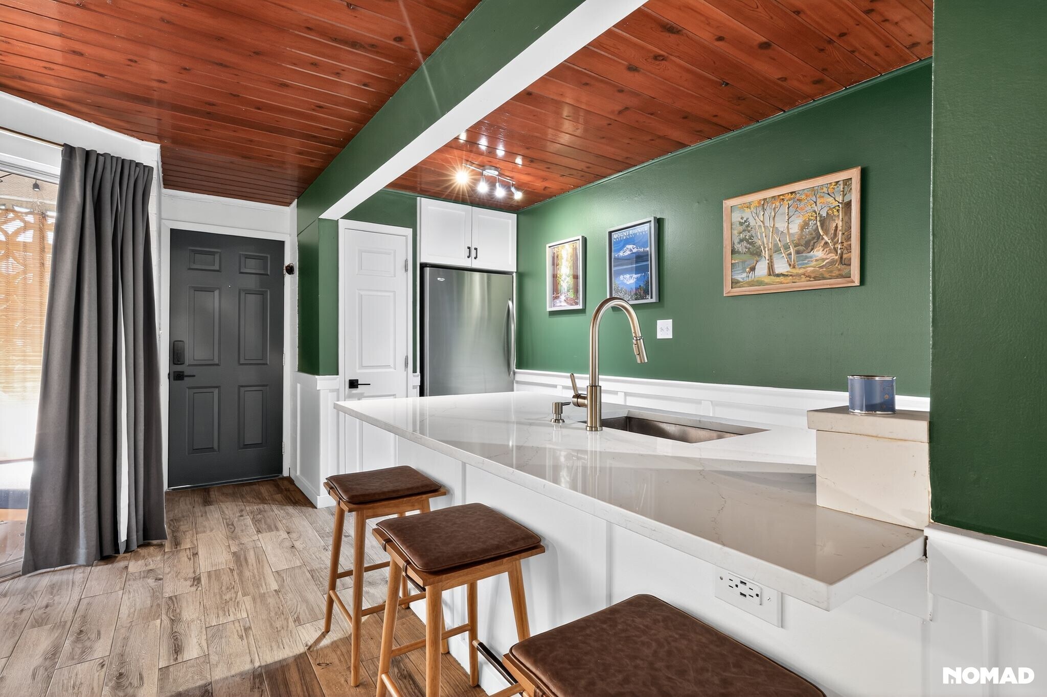 Building Photo - 1343 N High St