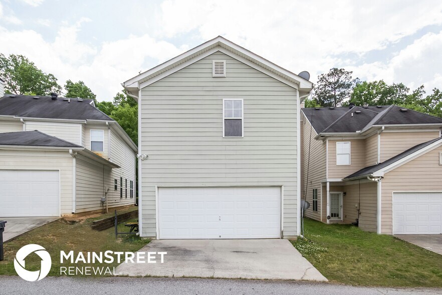 Building Photo - 4652 Parkway Cir