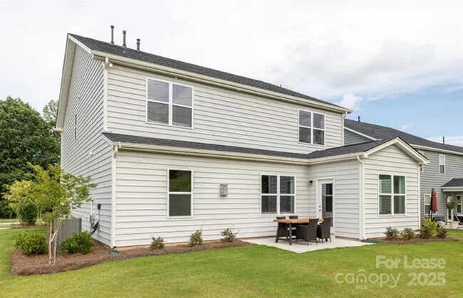 Building Photo - 19016 Yellow Birch Dr