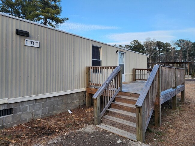 Building Photo - 110 Poston Dr