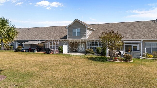 Building Photo - 264 Viareggio Road