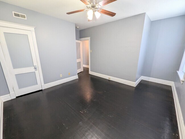 Building Photo - 3339-41 Salena