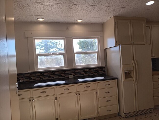 Building Photo - Beautiful Secluded Farmhouse & Shop is Available!