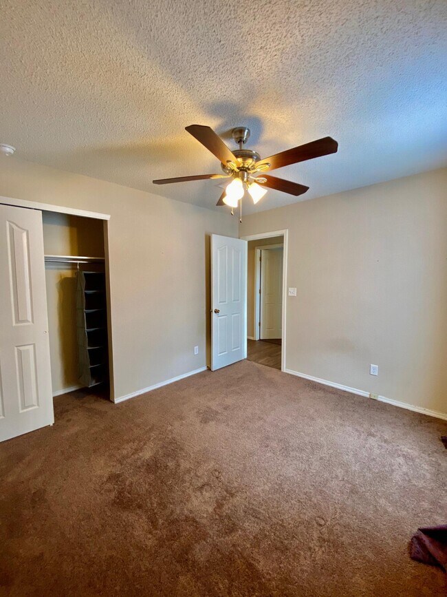 Building Photo - 14214 Lasso Rock Dr