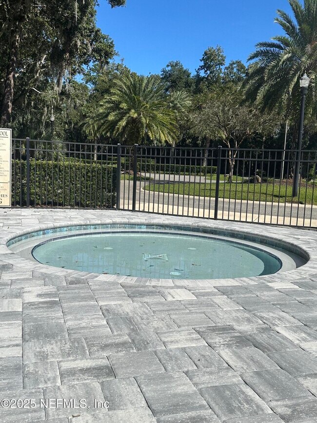 Building Photo - 133 Bermuda Ct