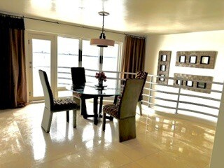 Building Photo - 4950 Bayshore Blvd