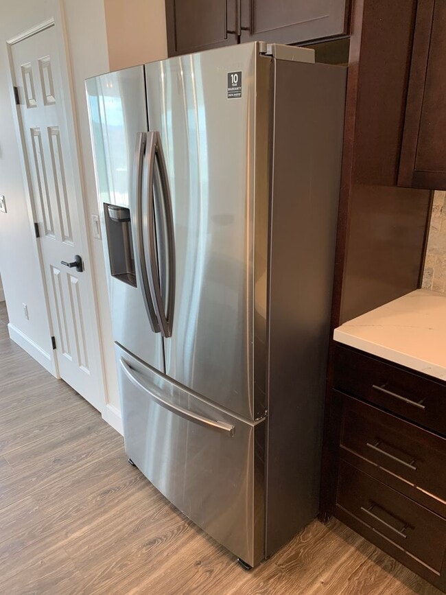 Building Photo - Breathtaking Paradise Retreat: Modern Home with Stunning Canyon Views and Next to Billie Park!