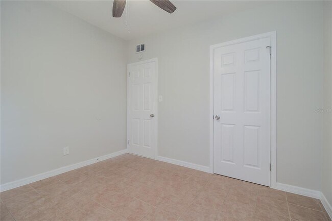 Building Photo - 11623 Cameron St